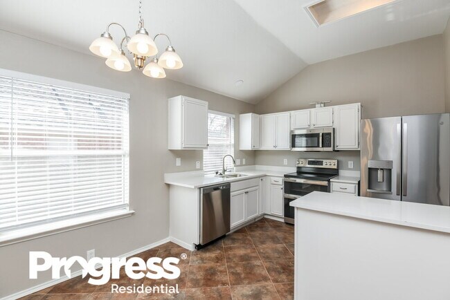 Building Photo - 8515 Auburn Dr