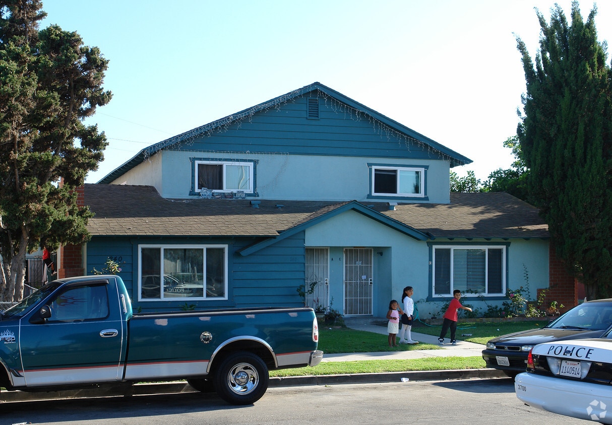 Building Photo - 240 Campbell Way