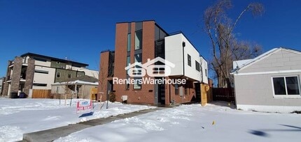 Building Photo - 1338 Perry St