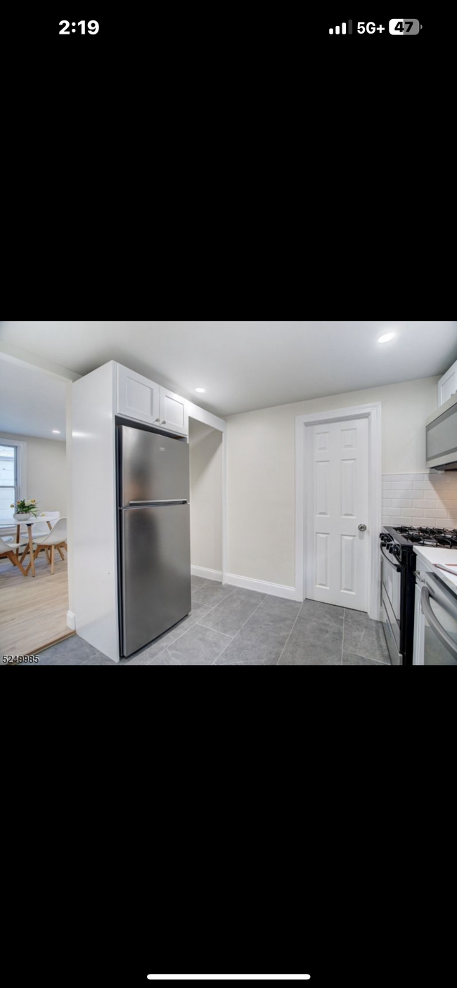 Building Photo - 316 Watchung Ave