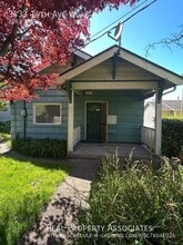 Building Photo - 3433 14th Ave W