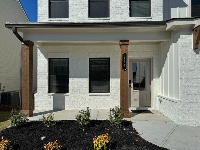 Foto del edificio - 355 Sterling Creek Way