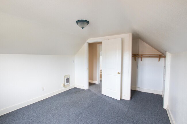 Foto del edificio - 671 E 17th Ave