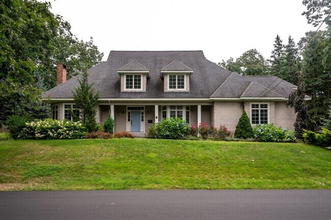Foto del edificio - 61 Norwood Farms Rd