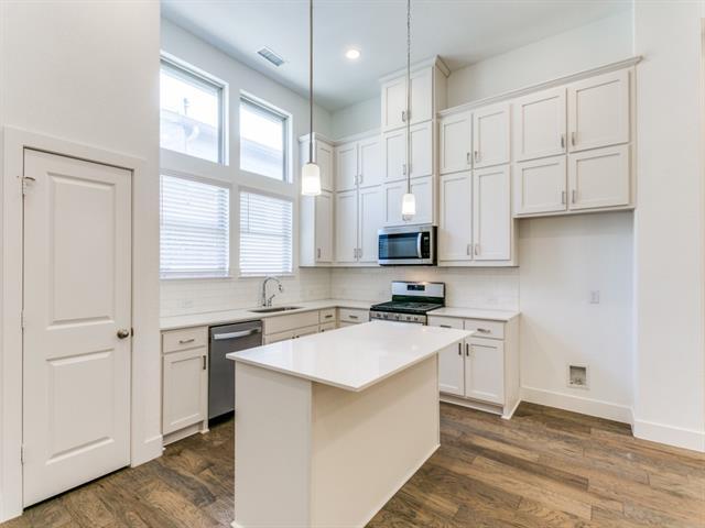 Building Photo - 120 Canonbury Dr