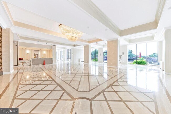 Foto del edificio - 5225 Pooks Hill Rd