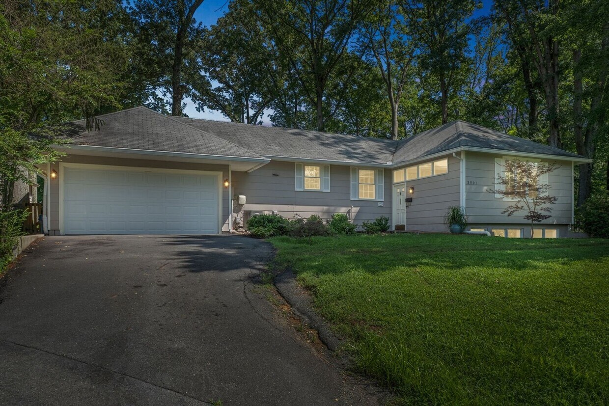 Foto principal - Updated 3BR/2BA Home on Quiet Cul-de-Sac |...
