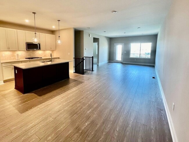 Building Photo - 8434 Concerto Ct