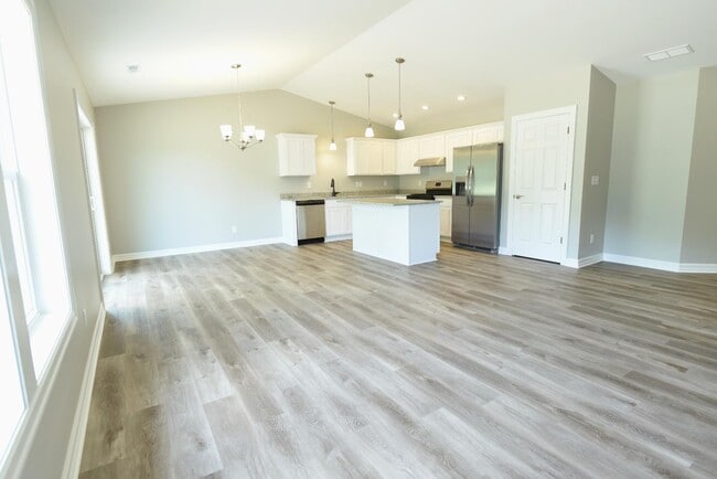 Building Photo - 1750 Meadowlark Ln