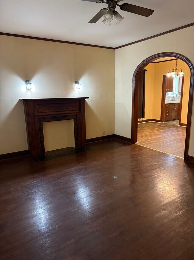 Foto del edificio - 4019 Woodleigh St