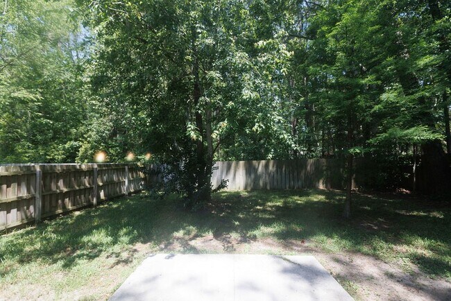 Foto del edificio - 3 Bedroom 2.5 bath home near Downtown with...