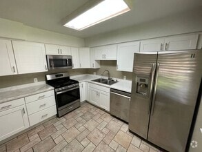 Building Photo - 488 E 200 S