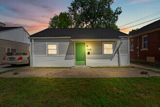 Building Photo - 313 N 42nd St