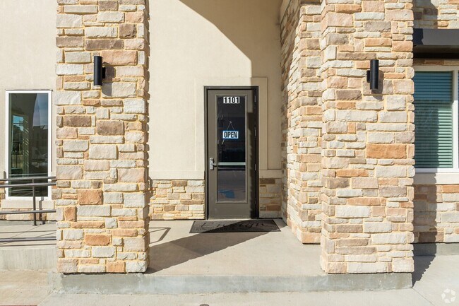 Foto del edificio - Modern Comfort in the Heart of Ennis