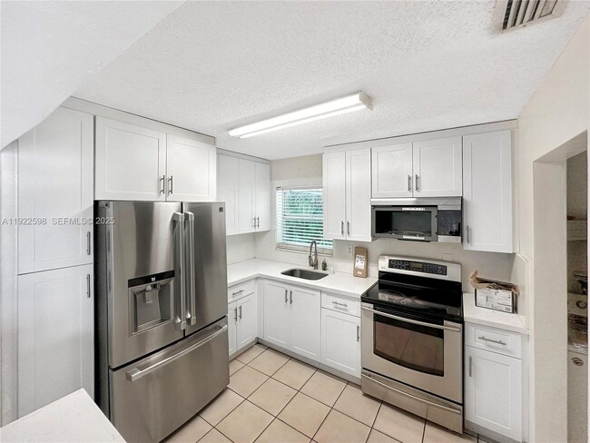 Foto del edificio - 5002 NW 189th Terrace