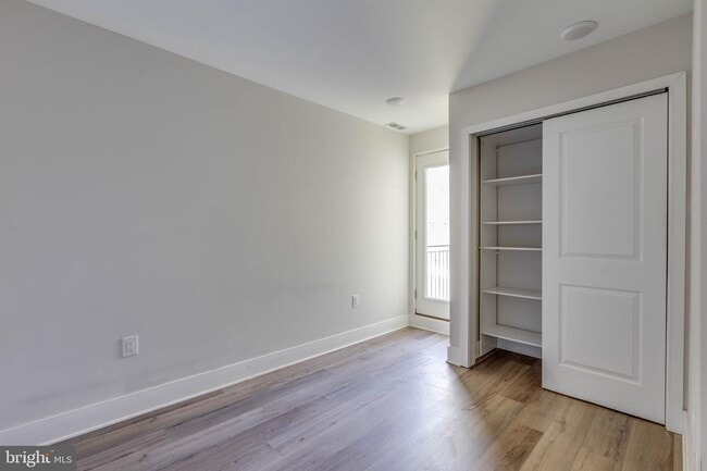 Building Photo - 1535 N 6th St