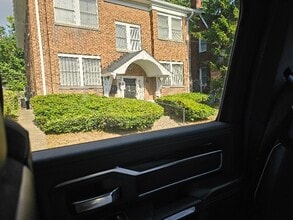 Building Photo - 691 Madelon Ct