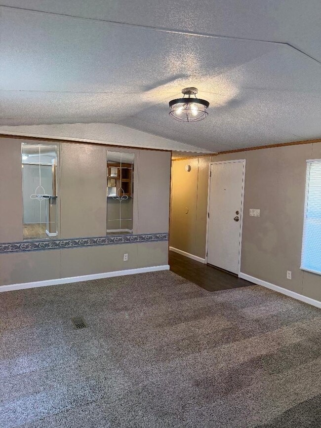 Building Photo - 38 Tylers Cookie Ln