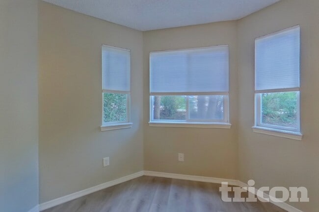 Building Photo - 6455 Montarbor Dr