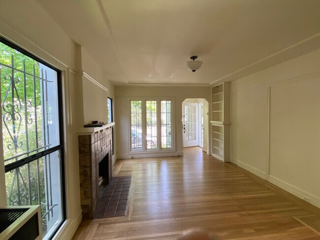 Foto del edificio - 367 Alcatraz Ave