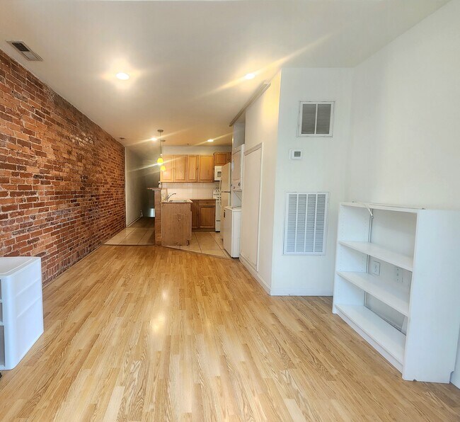 Foto del edificio - 1533 N Bouvier St