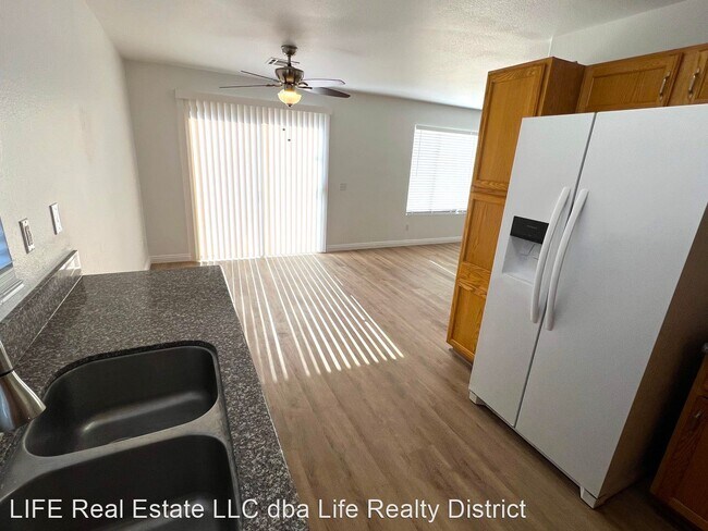 Building Photo - 3 br, 2.5 bath House - 6389 Angelita View Ave