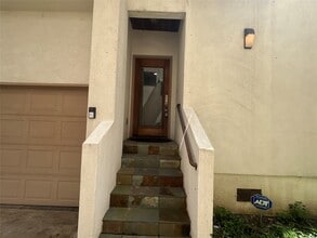 Building Photo - 2314 Camden Dr