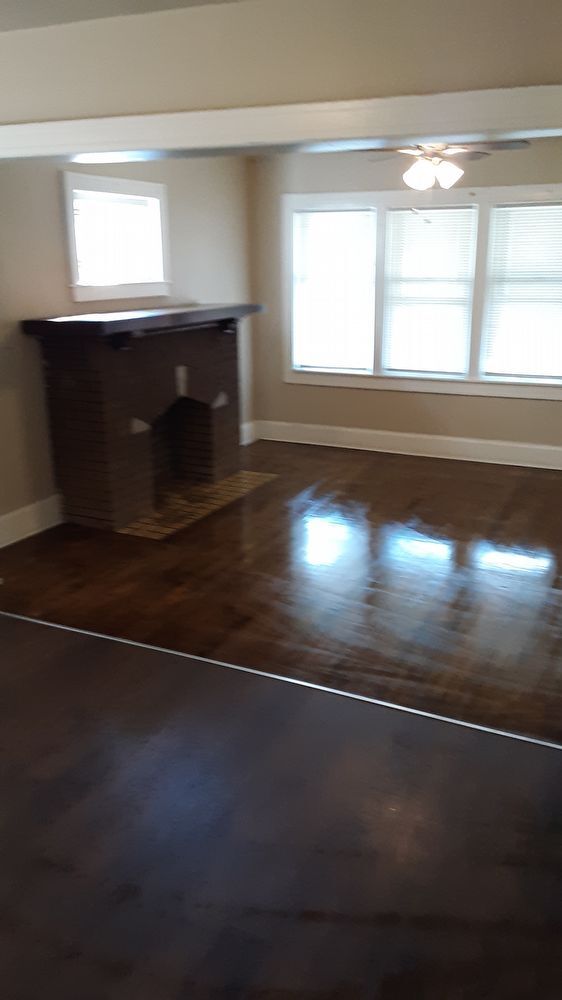 Building Photo - 2944 N. 44th Street - 2 Bedroom Lower