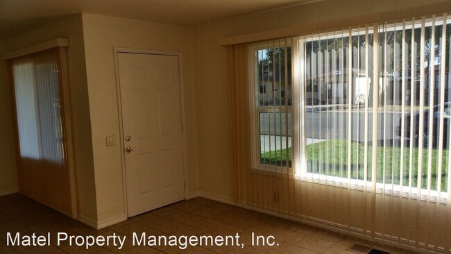 Building Photo - 3 br, 1 bath House - 2221 GLENDALE AVE