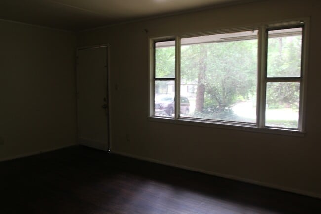 Building Photo - 1123 W Waddell Ave