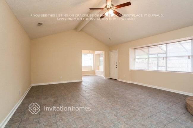 Foto del edificio - 16502 Oxnard Ln
