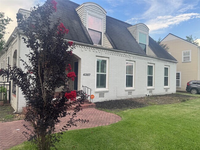Foto del edificio - 4387 Harvest Ln