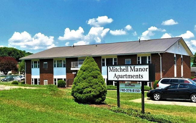 Building Photo - 807 Mitchell Ave