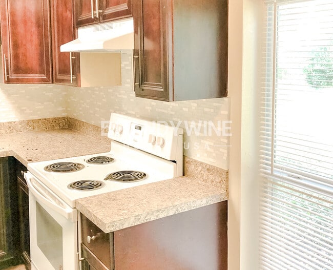 Foto del edificio - 6043 Park St