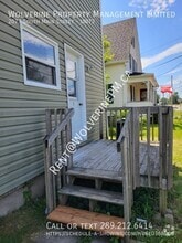 Building Photo - 2077 S Main St