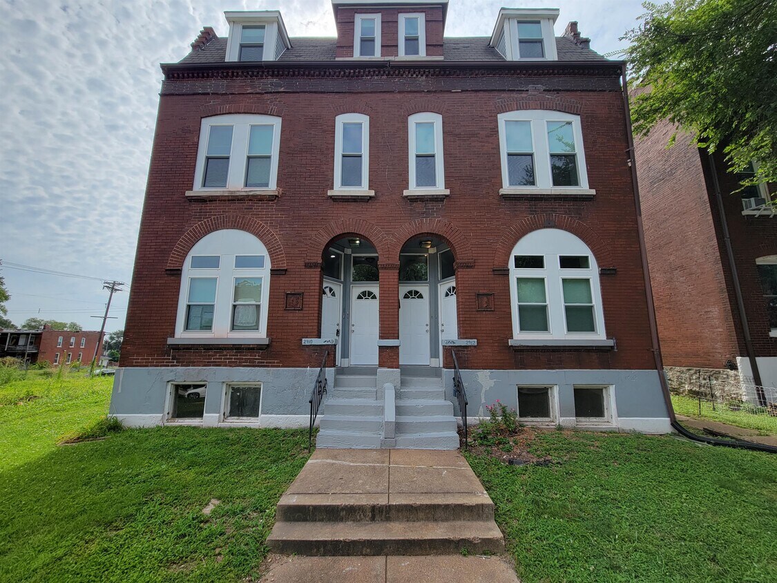 Primary Photo - 2910 Pennsylvania Ave