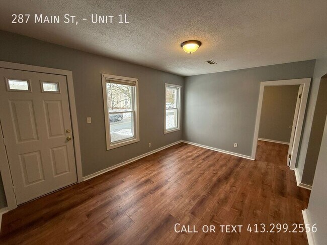 Building Photo - 287 Main St