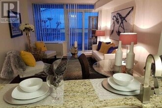 Building Photo - 4968 Yonge St