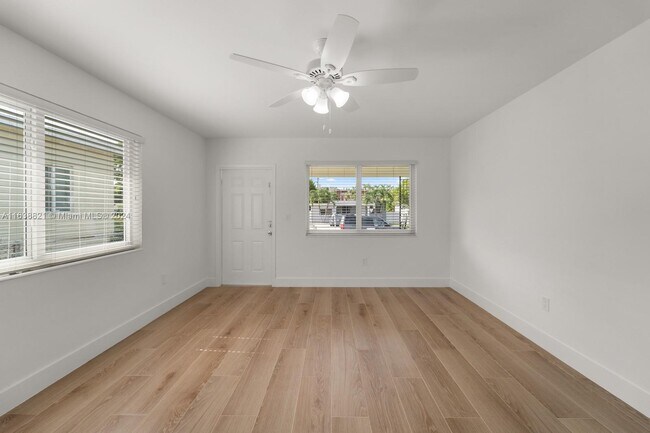 Building Photo - 5172 NW 5th St