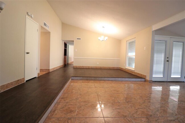 Foto del edificio - 15526 Camino Del Sol Dr