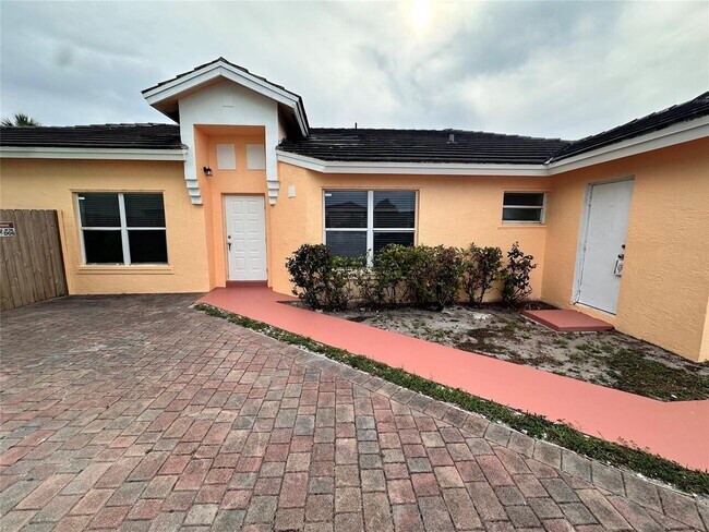 Building Photo - 5582 NW 184th Terrace