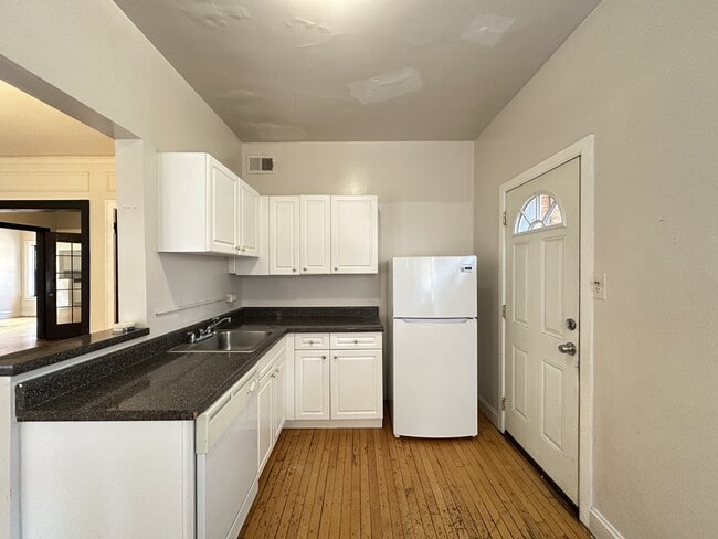 Foto del edificio - 1312 Oak Ave