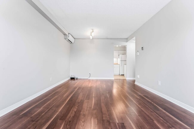 Building Photo - 158 McArthur Ave.