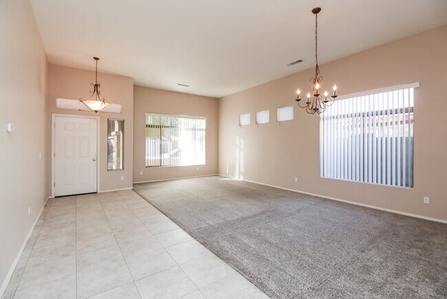 Foto del edificio - 5206 W Bowker St