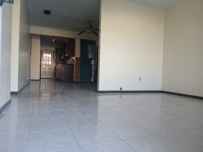 Foto del edificio - 2623 Dahlgreen Ave