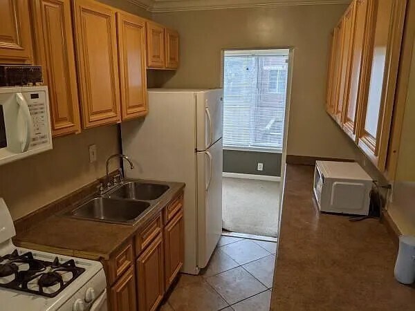 Foto del edificio - 1235 Simms Pl NE