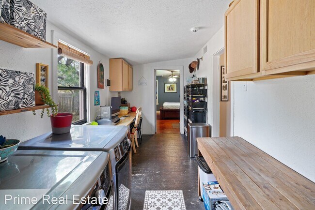 Foto del edificio - 3 br, 1 bath House - 716 E Warren Ave