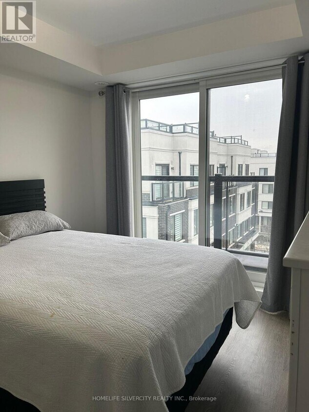 Photo du bâtiment - 1711 Pure Springs Blvd.