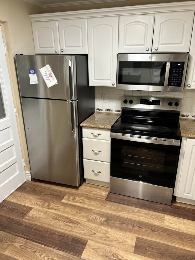 Building Photo - 5201 NW 2nd Ave