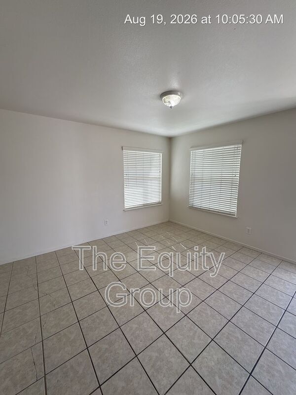 Building Photo - 1340 S Santa Fe St